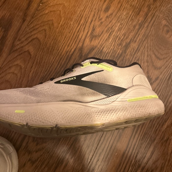 Brooks Ghost Max Sneakers - Picture 5 of 7